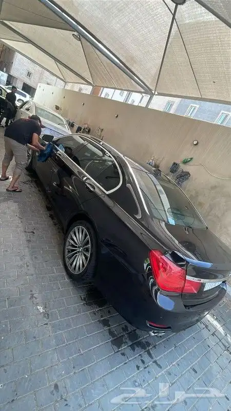 سياره بي بي ام دبليو 12