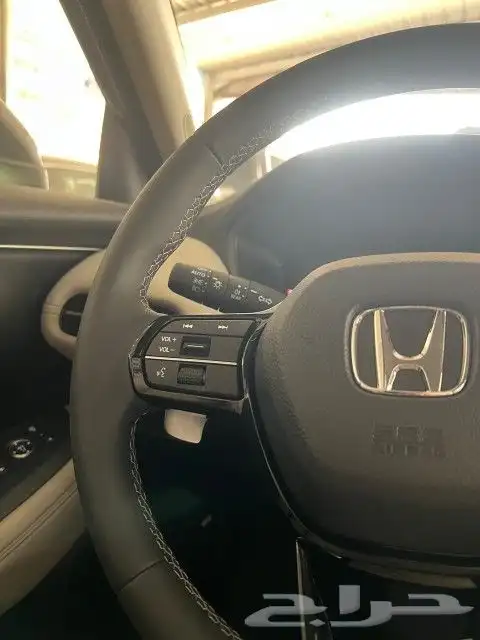 هوندا ZR.V خليجي 2025 كاش وتقسيط 35