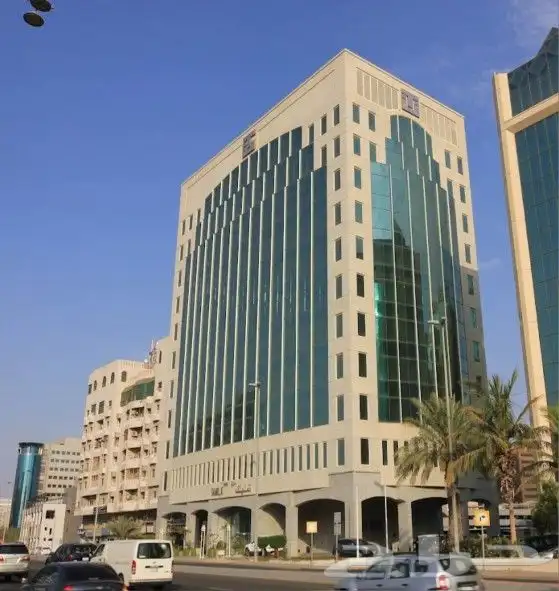 للبيع مكتب اداري وكذلك يوجد دور كامل 800م 0
