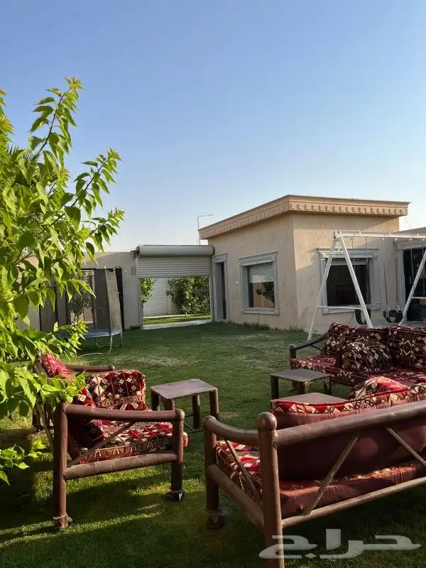 عندنا شاليهات للايجار شاليهات اينور في حي الرمال على طريق خز 3