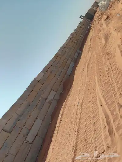 نقوم بتوريد أنخيل وغرسه وتنفيذ بنا حجر الطبيعي تسوير المزراع 6