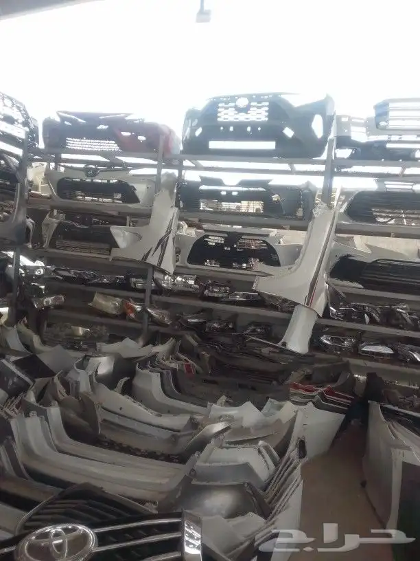 صدام كامري لون ابيض استاندار 2025قطع تيوتا ابواب كامري ابواب 3