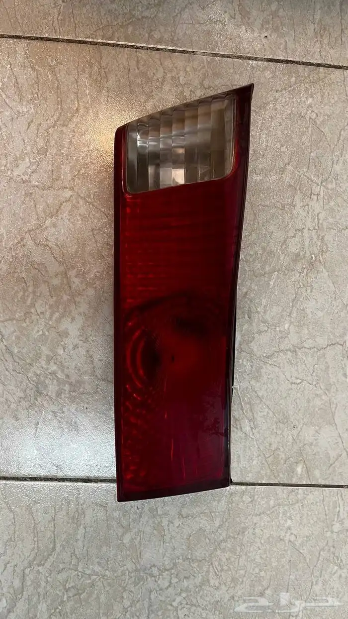 اسطب كامري يسار إلى فى الشنطة 2002 0