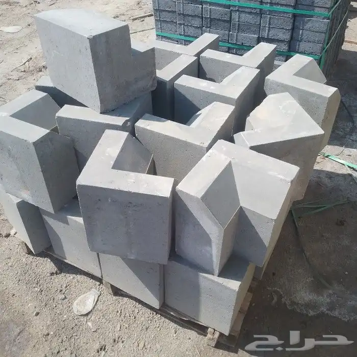 قلاب بطحاء اسمنت طوب عتب بلك اسود واحمر 12