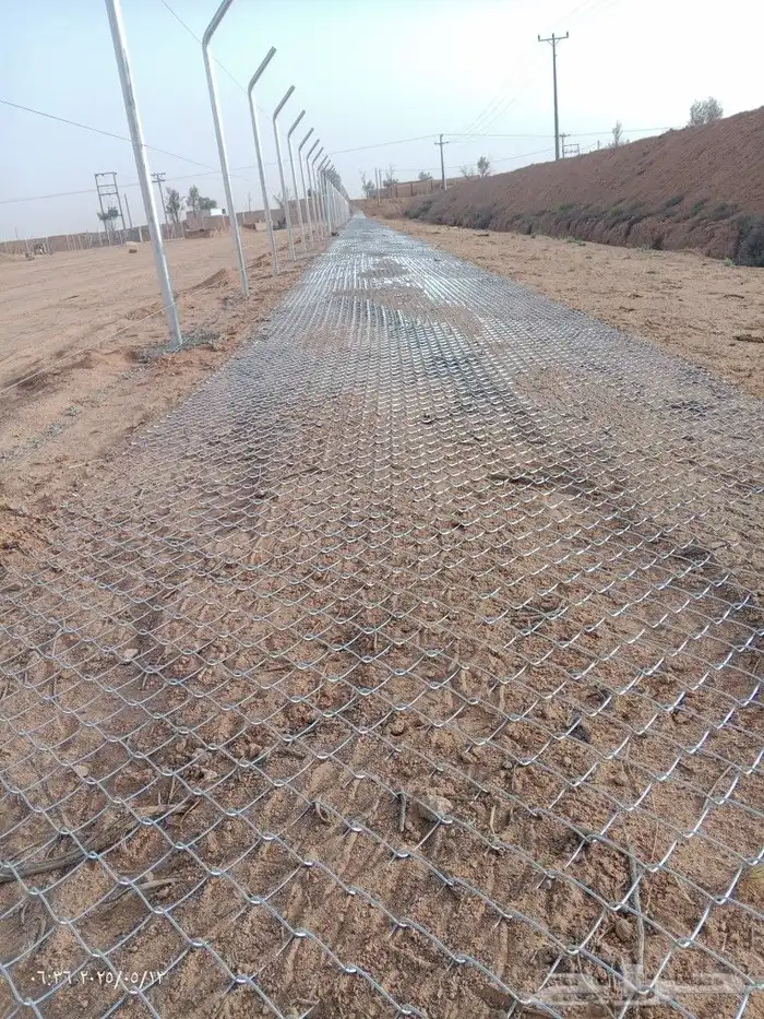 توريد وتوركيب شبوك   شبوك سياج   شبوك طرق   شبوك مزارع 1