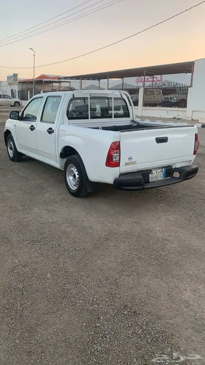 ايسوزو بكب غمارتين موديل 2012 3