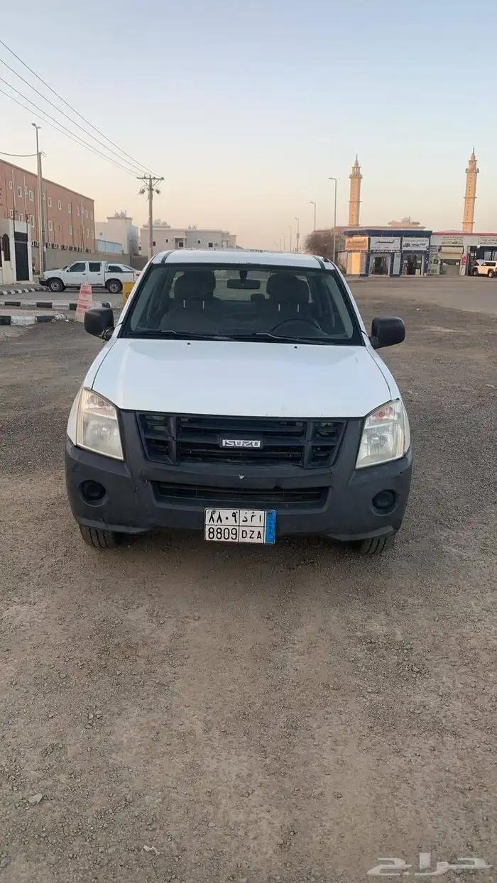 ايسوزو بكب غمارتين موديل 2012 0