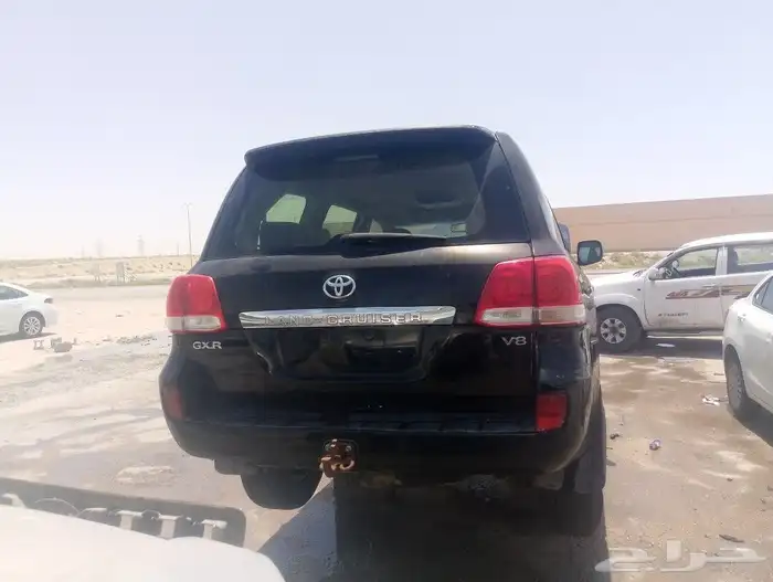 جيب لاندكروزر موديل 2010 3