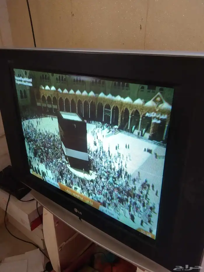 تلفزيون 24 بوصه LG اصلى بحاله جيده جدا شرط ما تفك 1