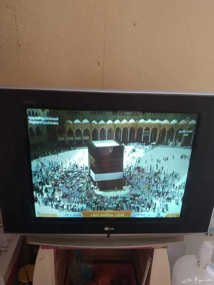 تلفزيون 24 بوصه LG اصلى بحاله جيده جدا شرط ما تفك 2