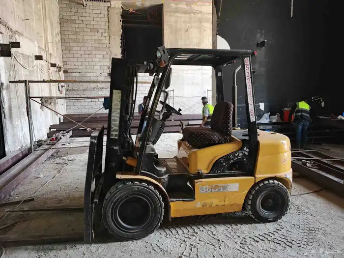 رافعه شوكيه سكين فوركليفت للايجار في جده 2