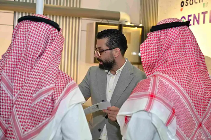 مصور معارض احترافي 2