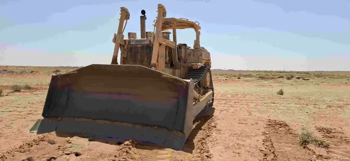 بلدوزر D8N 1