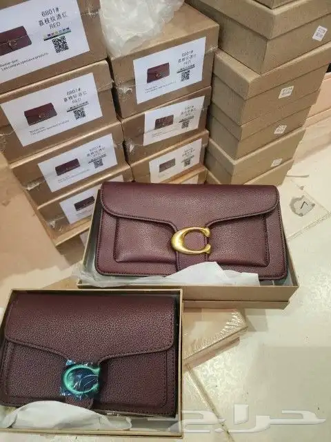 يوجد لدينا جميع انوع الشنط جمله وقطاعي 0