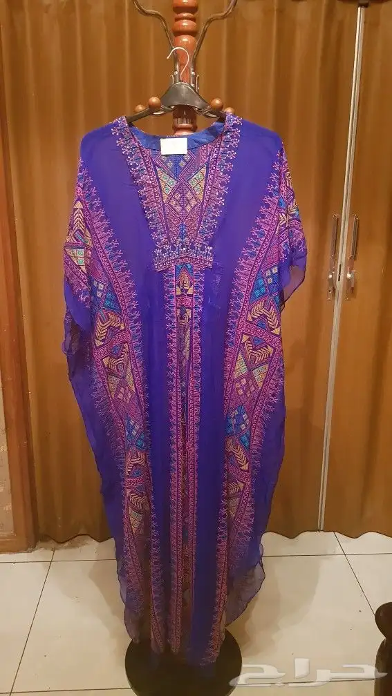 عبايه مع فستان فاخر من الامارات 0