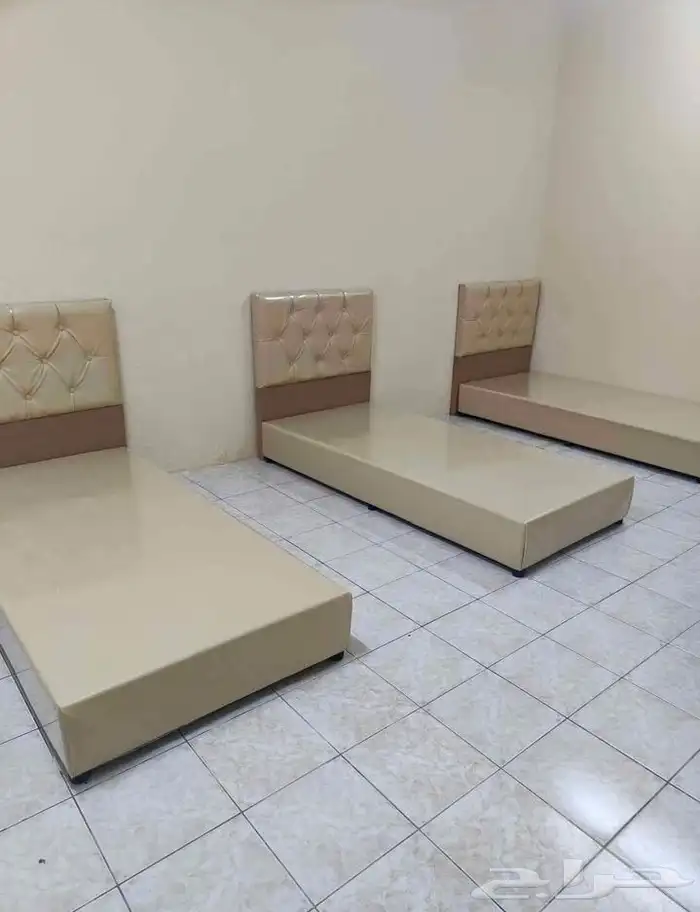 سرير خشب جلد 0