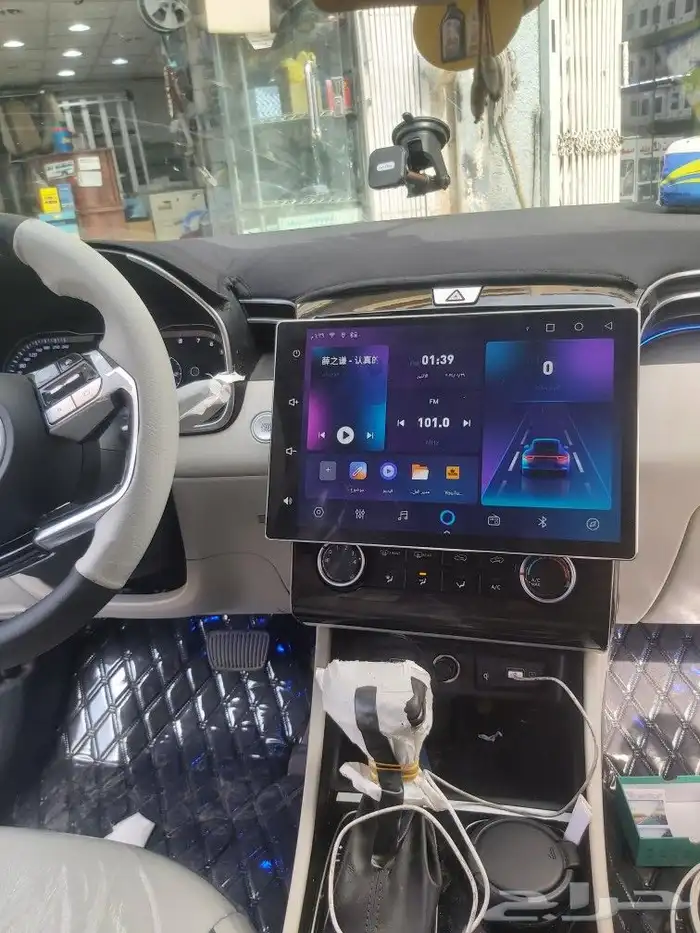 شاشه اندرويد مقاس 13بوصه بنضام الاندرويد والكار بلاي 2