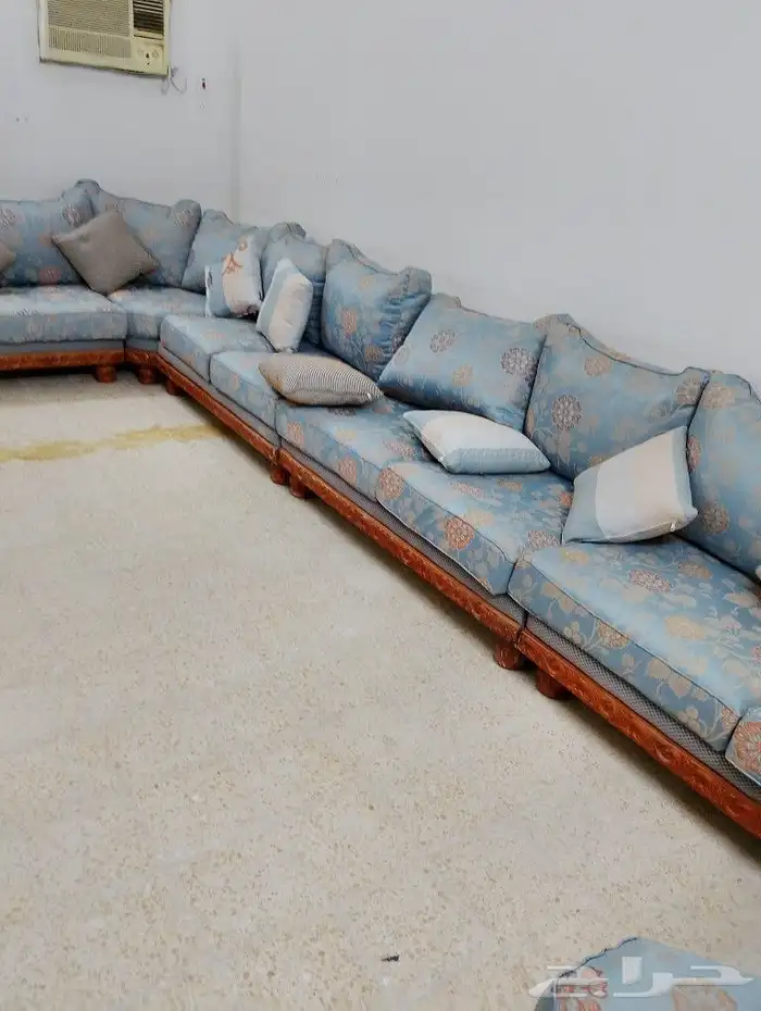 كنب مجلس 15 نفر مستعمل ب 500 ريال 3