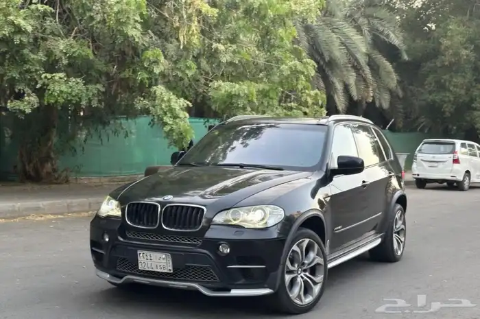 بي ام دبليو x5 2011 حالة نظيفة ممشى قليل 12