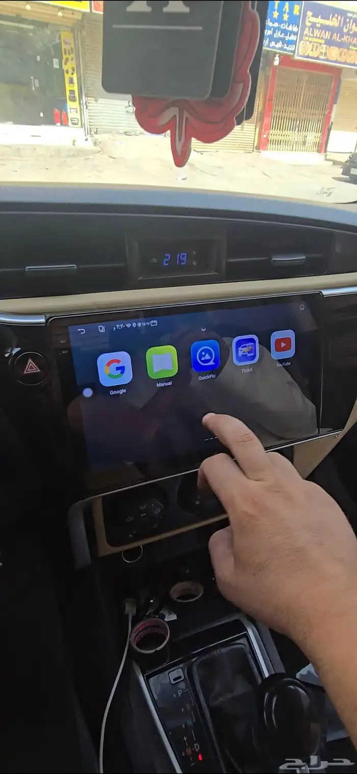 شاشه كورلا مديل 2018 2