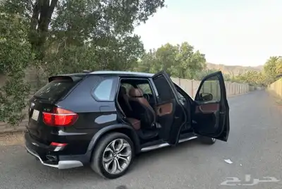 بي ام دبليو x5 2011 حالة نظيفة ممشى قليل 26