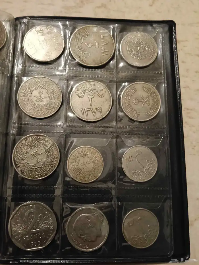 البوم عملات معدنيه يحتوي علي 120عمله 0