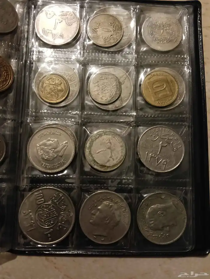 البوم عملات معدنيه يحتوي علي 120عمله 6