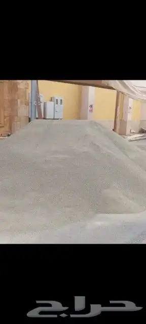 قلاب بطحاء اسمنت بلك اسود واحمر 5