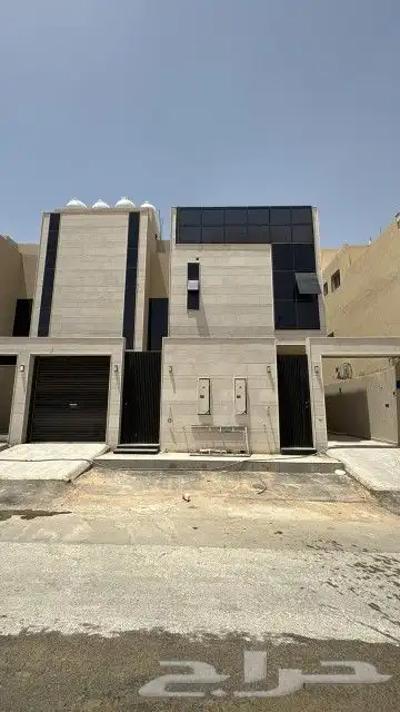 للبيع دور علوي مع سطح حي طويق 0
