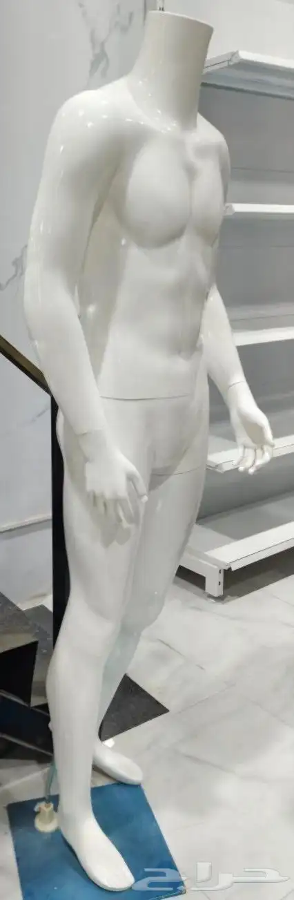 مجسمات عرض رجالي مستعمل نظيفة 0