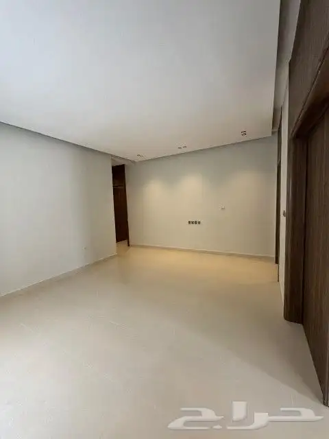 للبيع دورارضي بصك مستقل حي طويق 4
