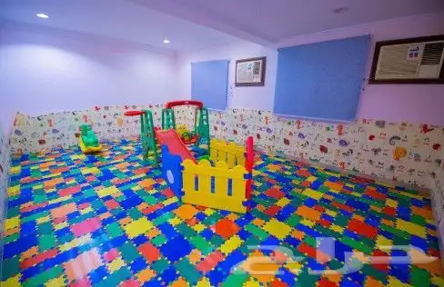 استراحة الشرق قسمين 1