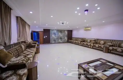 استراحة الشرق قسمين 6