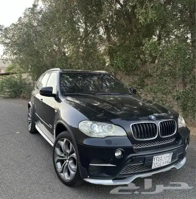 بي ام دبليو x5 2011 حالة نظيفة ممشى قليل 28