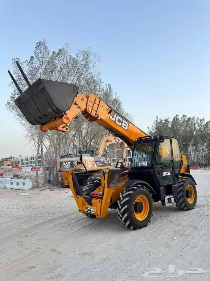 جيسبي رافعة شوكية سيزلفت مانلفت للايجار ايجار شهري يوم تاجير 1