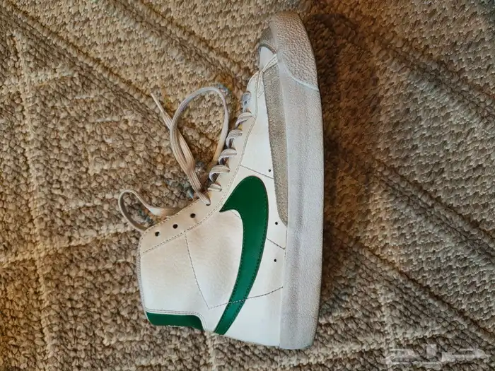 nike blazer mid 77 مستخدمه اصليه مع nike x travis scott 5