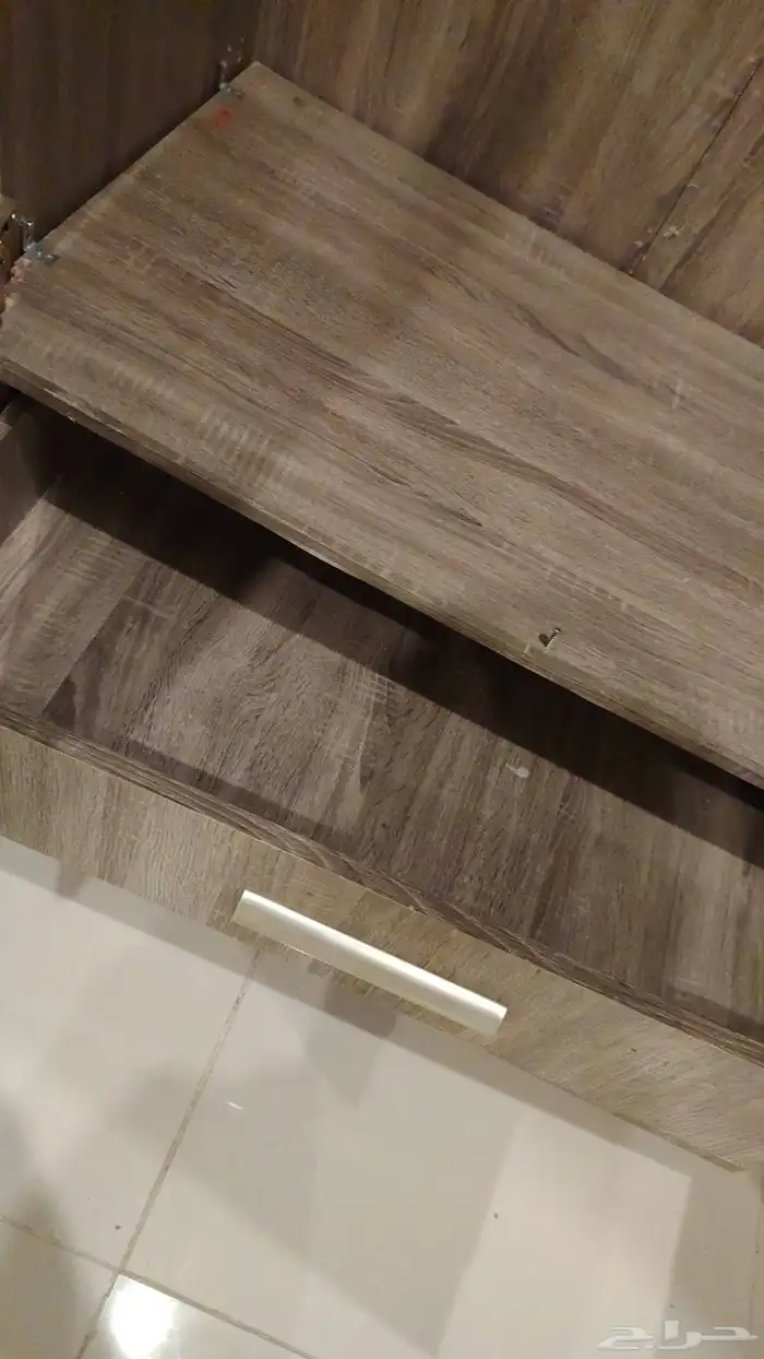 دولاب جميل جدا بسعر 150 3