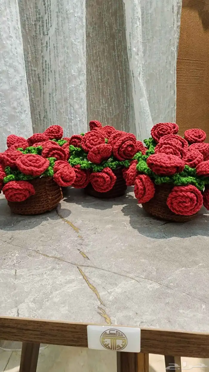 قاعدة كوب كروشية على شكل باقة ورد 3