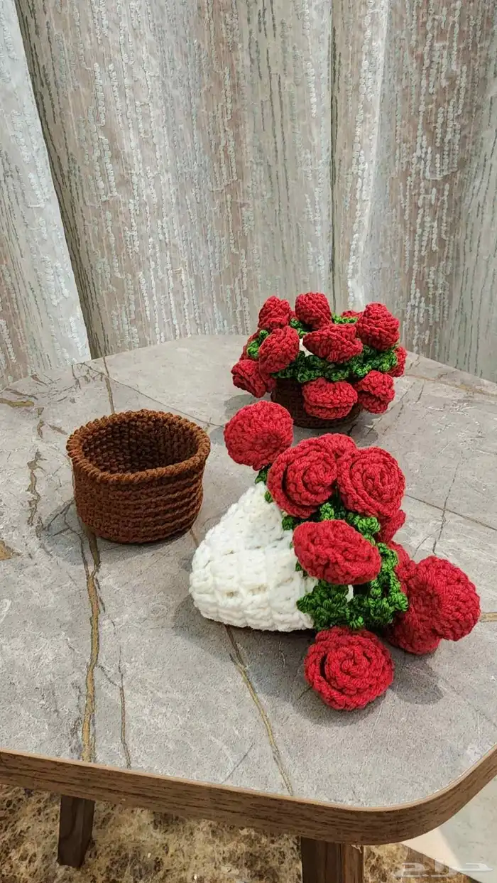 قاعدة كوب كروشية على شكل باقة ورد 4
