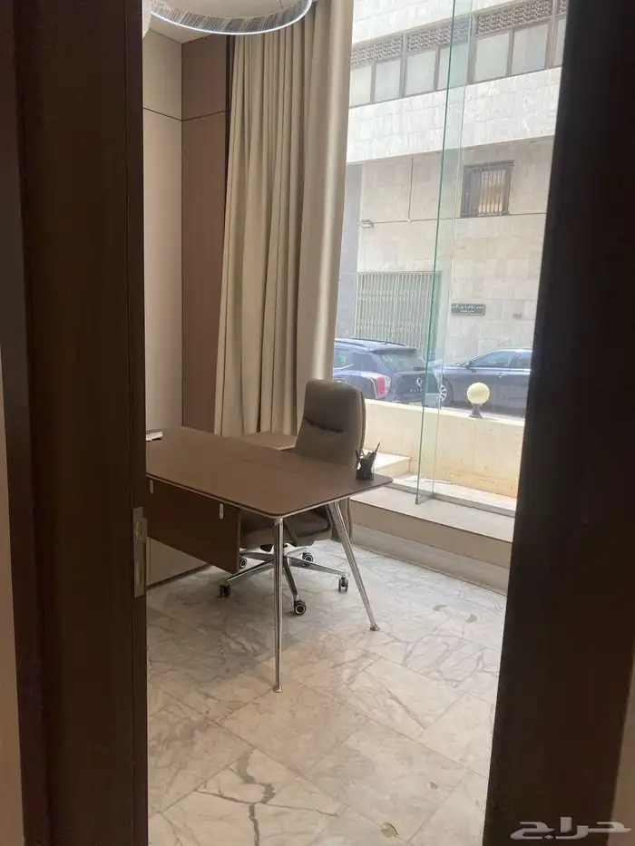 مكاتب تجارية للايجار 3