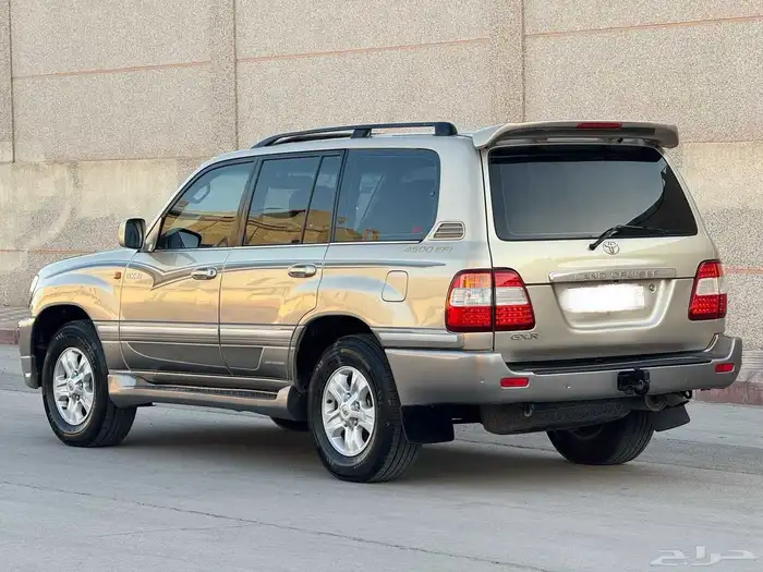 لاندكروزر GXR فل كامل 2005 7