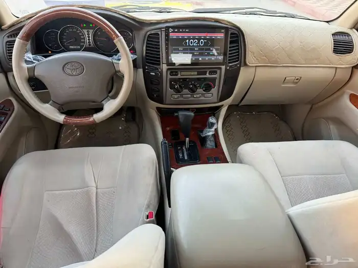 لاندكروزر GXR فل كامل 2005 16