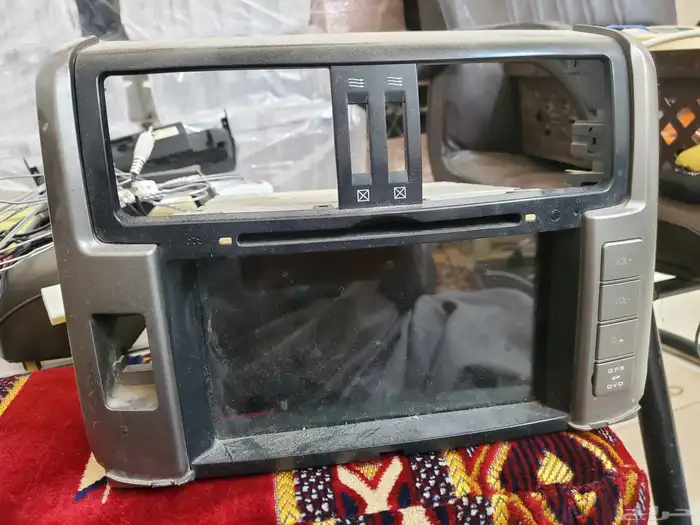شاشه برادو و ديكور شاشه و مفتاح مكيف سياره برادو 0