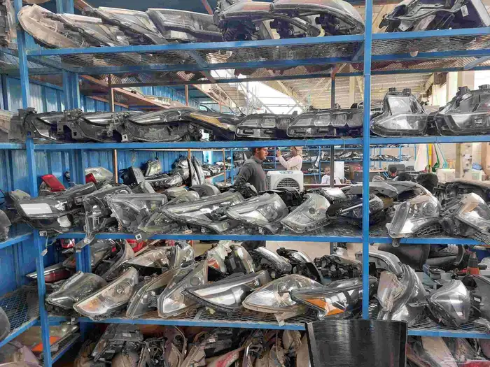 شمعات جميع انواع السيارات اصلي وكاله مع الضمان ويوجد شحن لجم 5