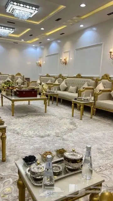 كنب كلاسيكي مجلس تفصيل حسب الطلب فى الصناعية خميس مشيط ابو م 3