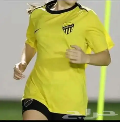 ملابس نادي الاتحاد لايفوتك 3