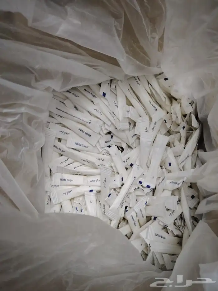 سكر ابيض للبيع يوجد 4كراتين 2