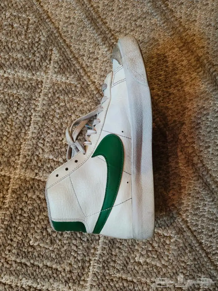 nike blazer mid 77 مستخدمه اصليه مع nike x travis scott 1