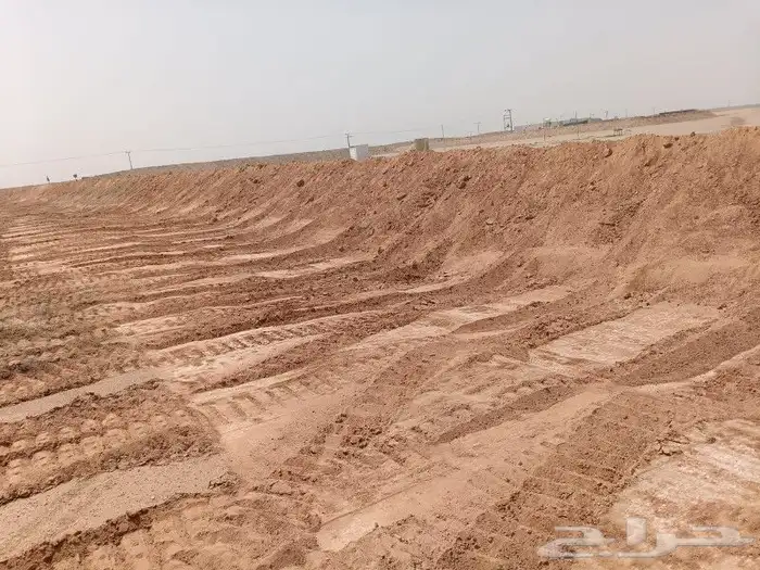 بلدوزر الإيجار 3