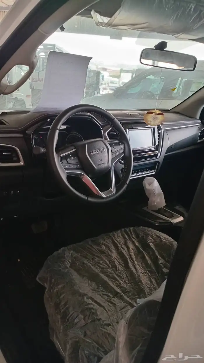 ايسوزو ديماكس اتوماتيك ال اس LS فل كامل 2024 6